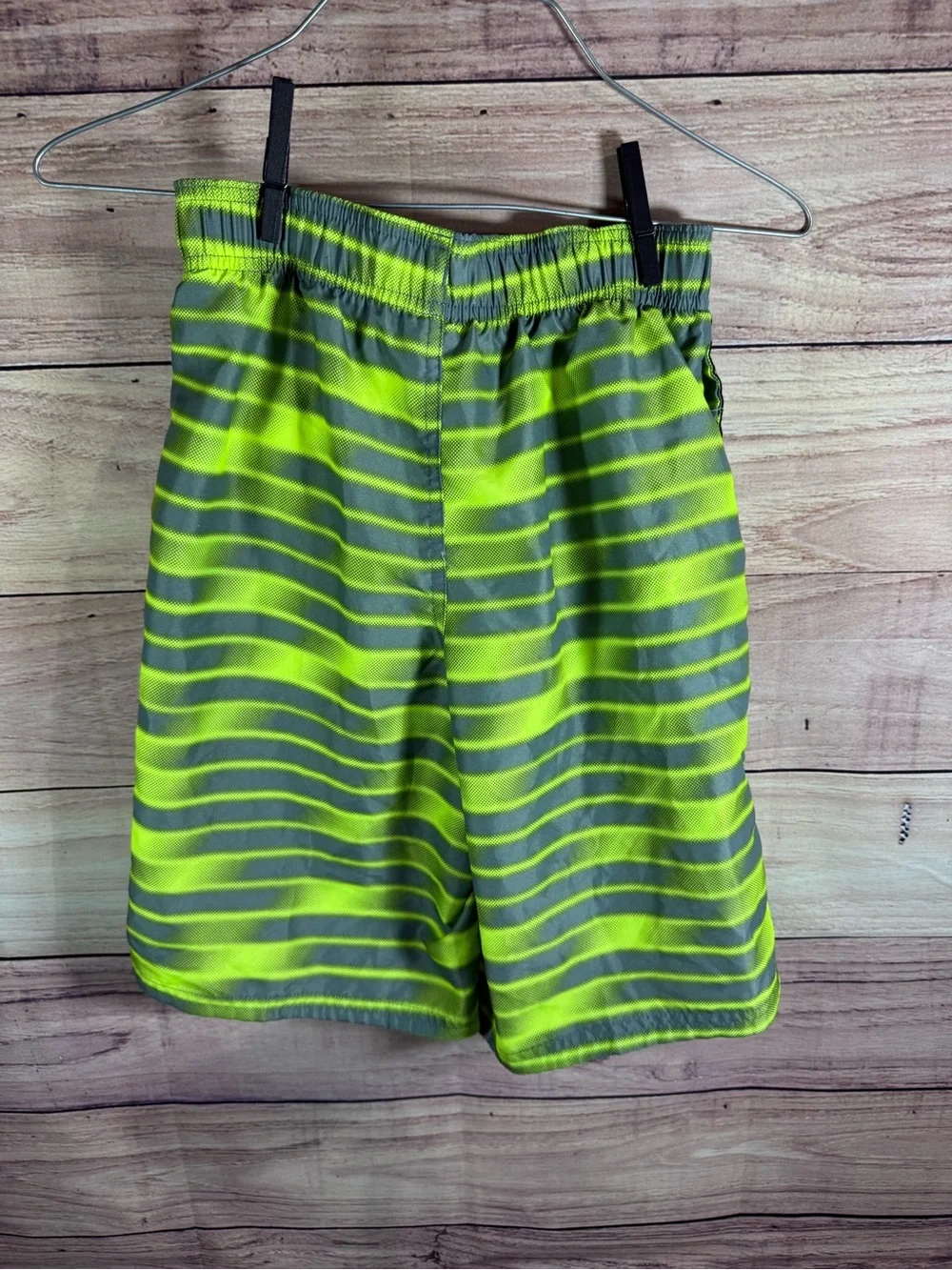 Nike Boys Neon Yellow Gray Striped Swim Trunks Size Medium M 9-11 YRS